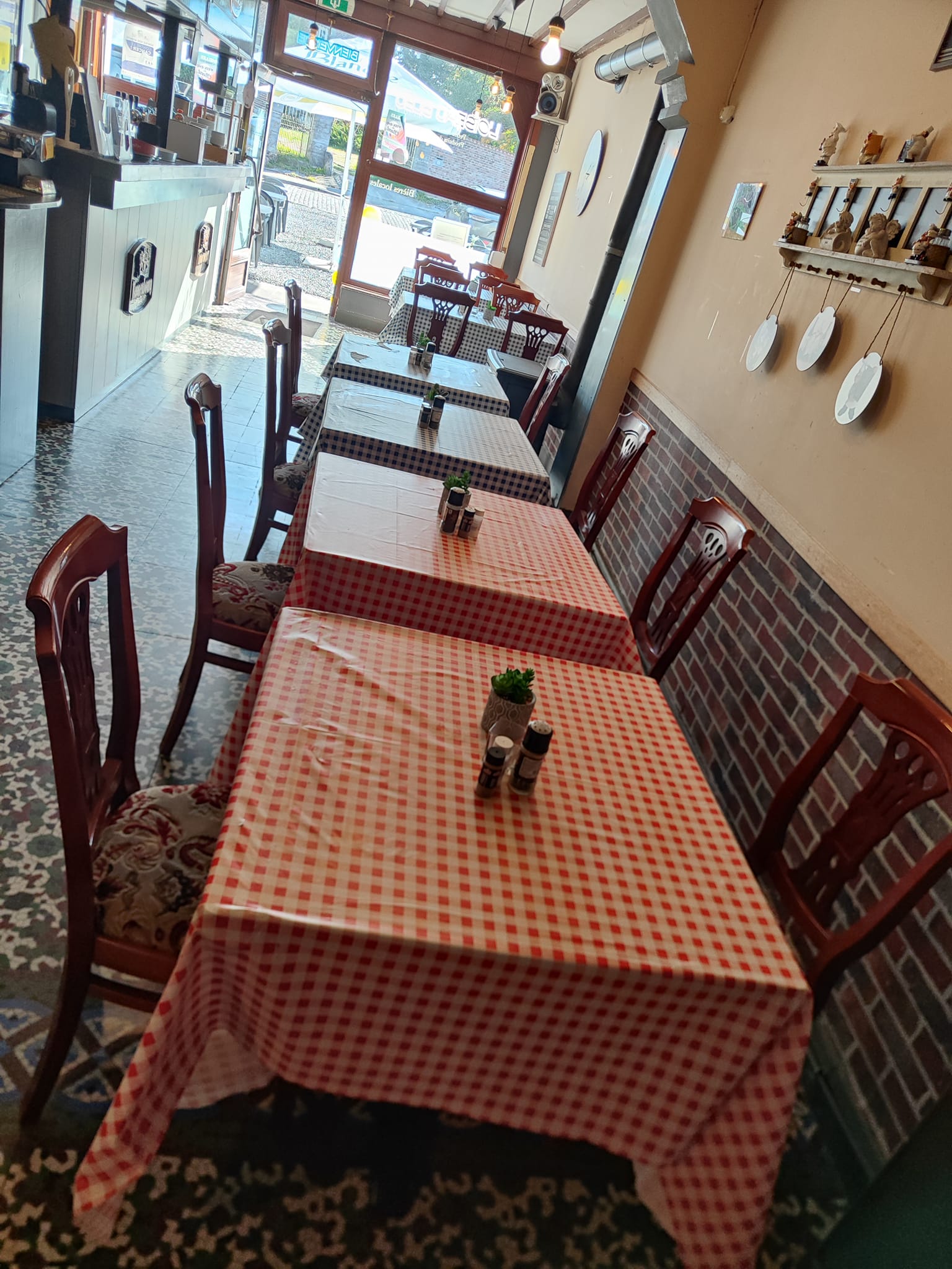 L'Oiseau Bleu Brasserie-Restaurant